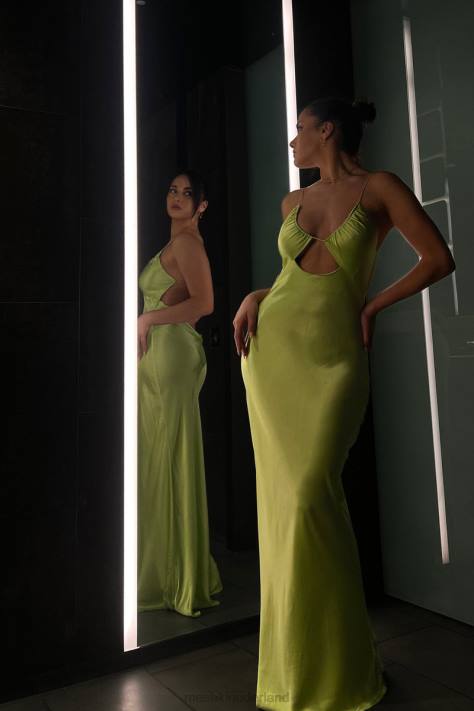 Meshki Sadie maxi satijnen halterjurk met ruches kleding pistache groen XP0T544